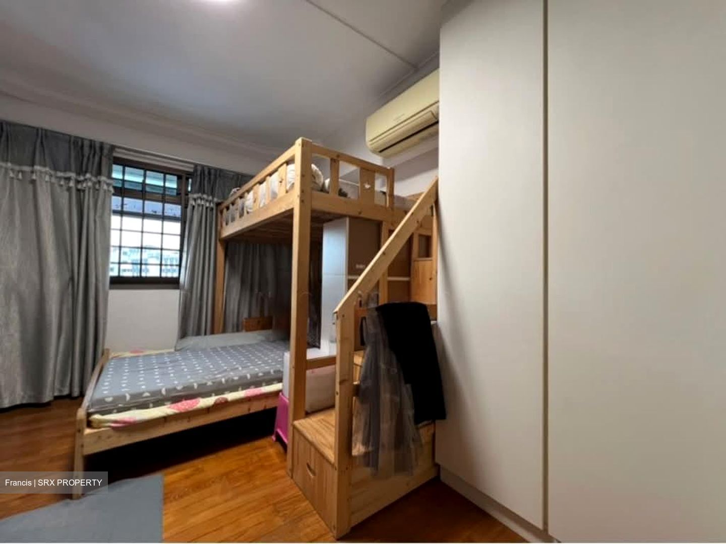 Blk 233 Compassvale Plains (Sengkang), HDB 5 Rooms #562042031